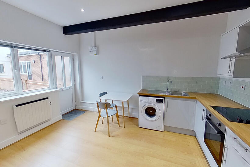 4 bed Studio for rent in Nottingham. From Mega Close - Nottingham