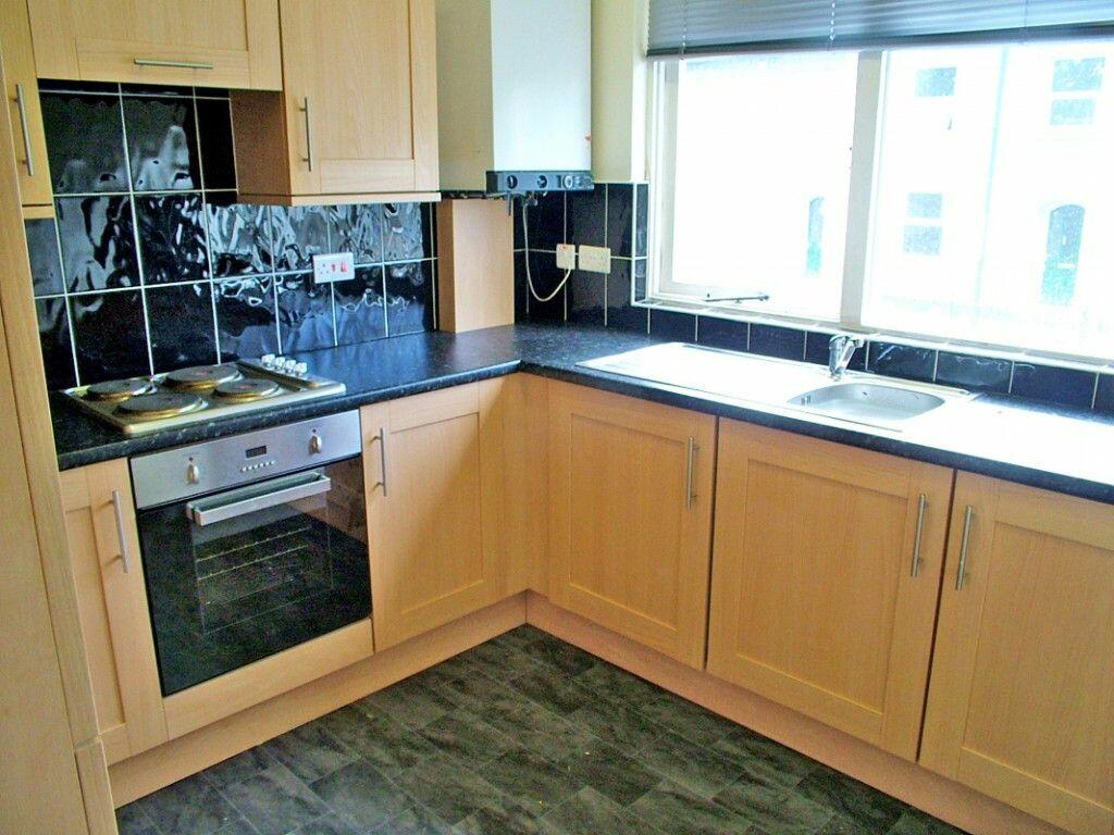 5 bed 1st Floor Flat for rent in Nottingham. From Mega Close - Nottingham