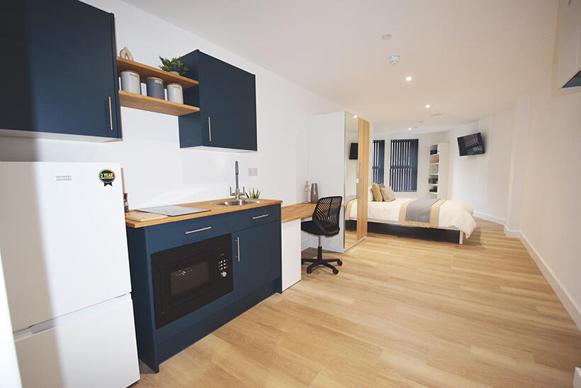 4 bed Studio for rent in Nottingham. From Mega Close - Nottingham