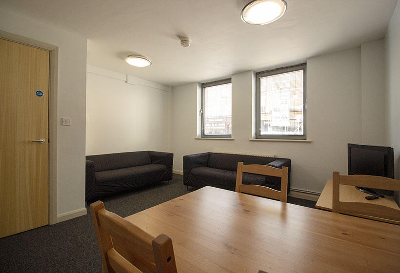 5 bed Town House for rent in Nottingham. From Mega Close - Nottingham 5 bed Town House for rent in Nottingham. From Mega Close - Nottingham