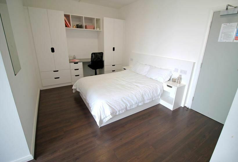 4 bed Studio for rent in Nottingham. From Mega Close - Nottingham