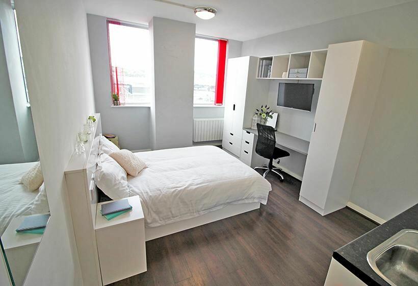 4 bed Studio for rent in Nottingham. From Mega Close - Nottingham