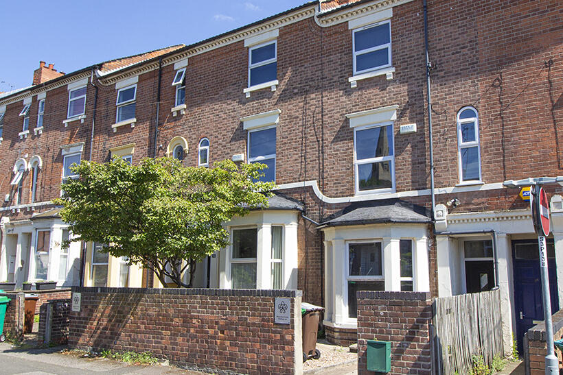 5 bed Detached for rent in Nottingham. From Mega Close - Nottingham