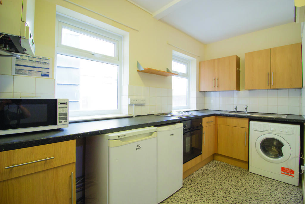 3 bed 1st Floor Flat for rent in Nottingham. From Mega Close - Nottingham