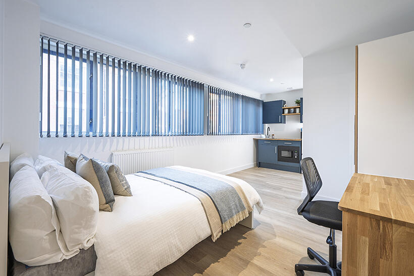 4 bed Studio for rent in Nottingham. From Mega Close - Nottingham