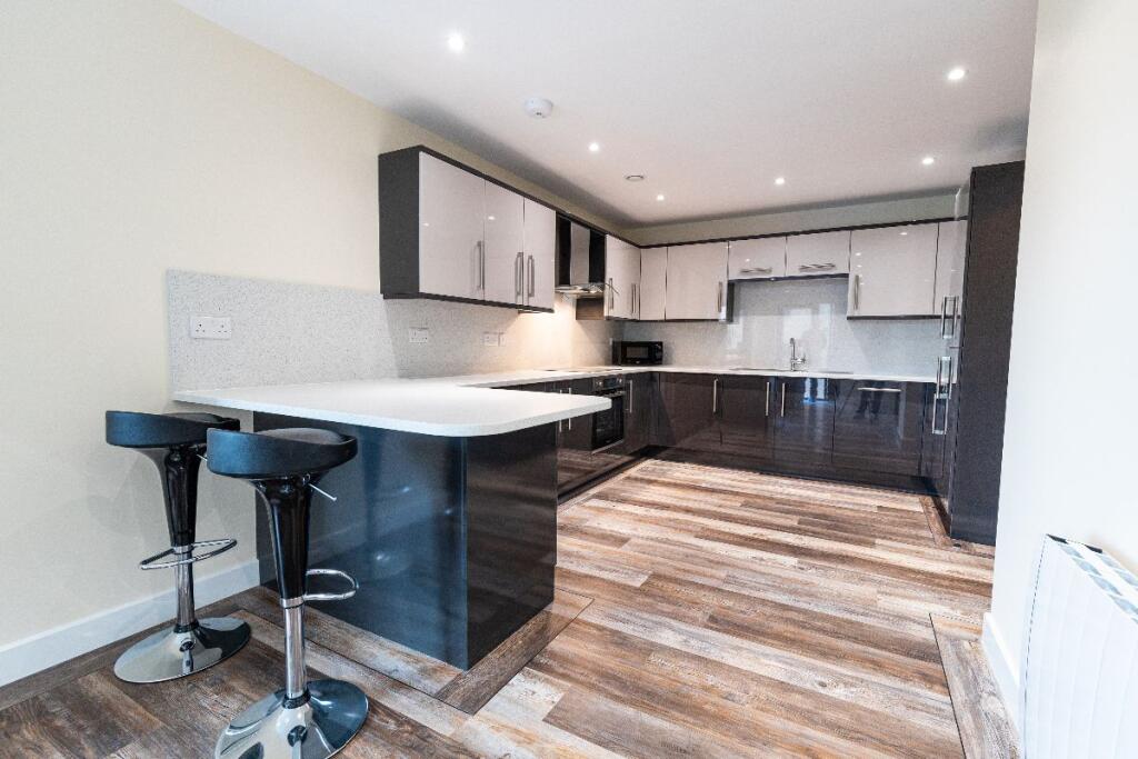 3 bed Apartment for rent in Long Line. From MAF Students