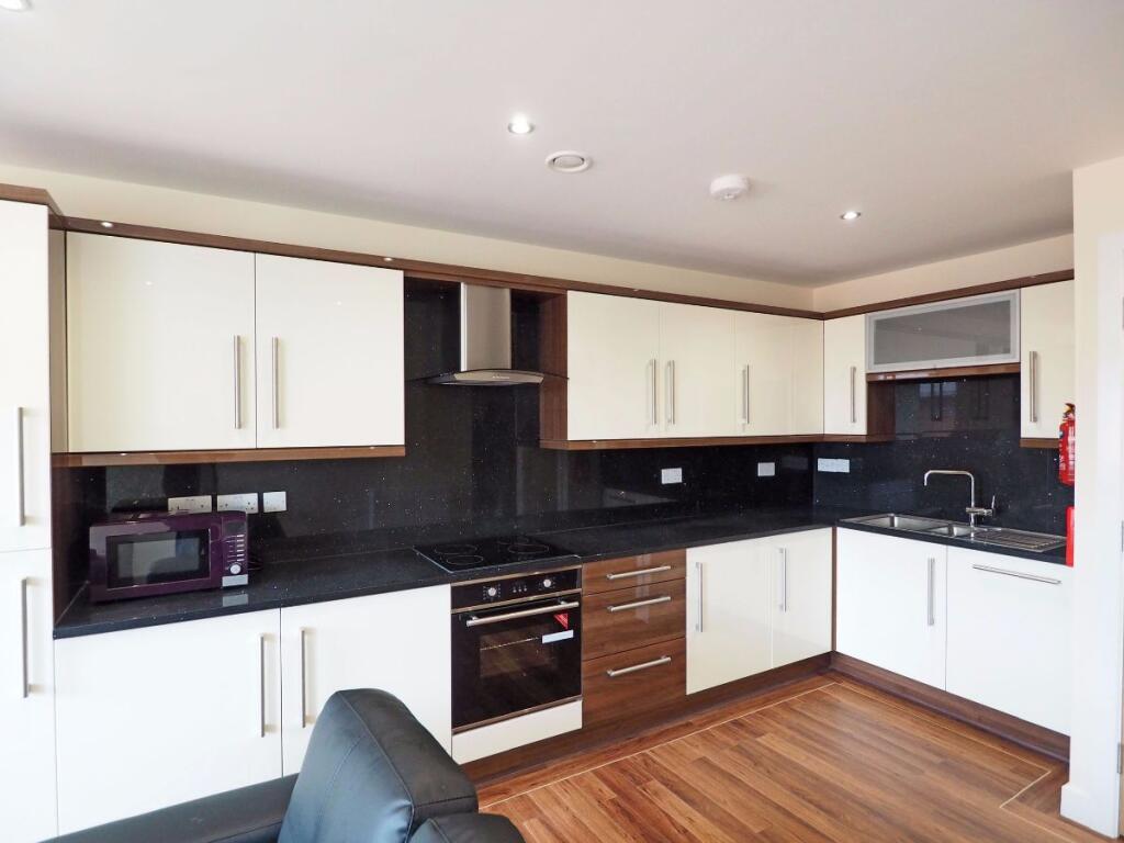 4 bed Apartment for rent in Sheffield. From MAF Students 4 bed Apartment for rent in Sheffield. From MAF Students