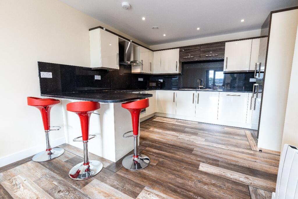 3 bed Apartment for rent in Long Line. From MAF Students