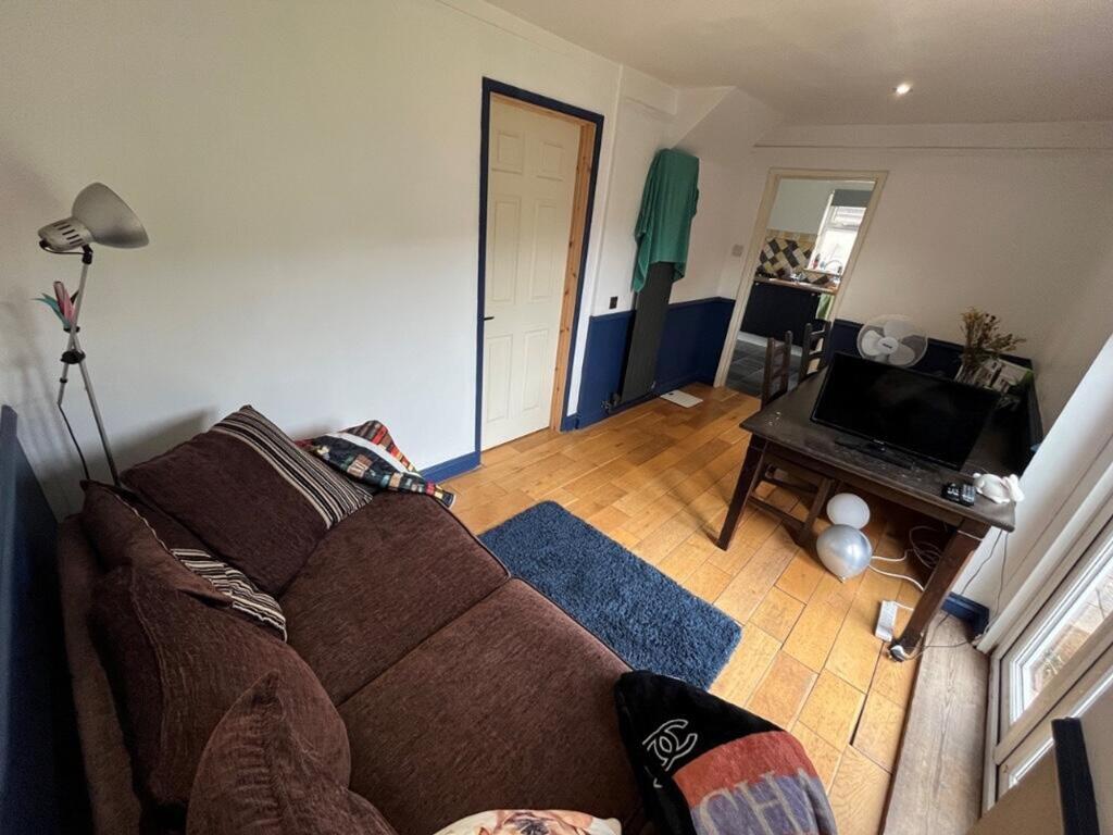4 bed Mid Terraced House for rent in Bristol. From Xeno Property - Bristol 4 bed Mid Terraced House for rent in Bristol. From Xeno Property - Bristol