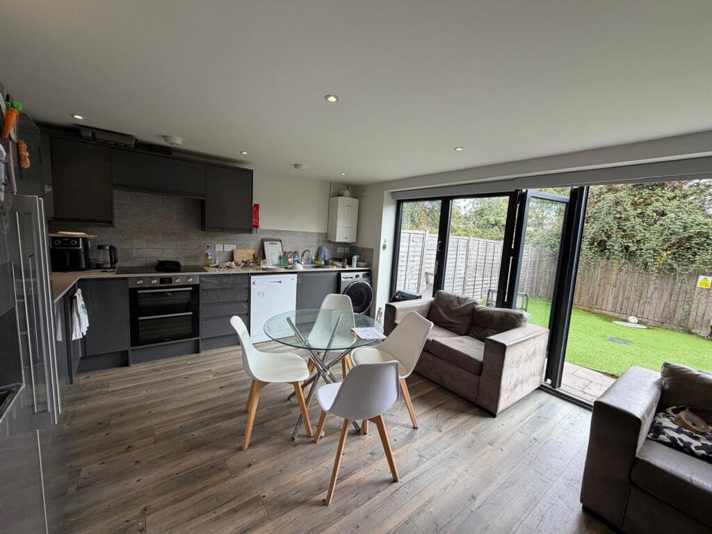 1 bed Detached for rent in Hambrook. From Xeno Property - Bristol