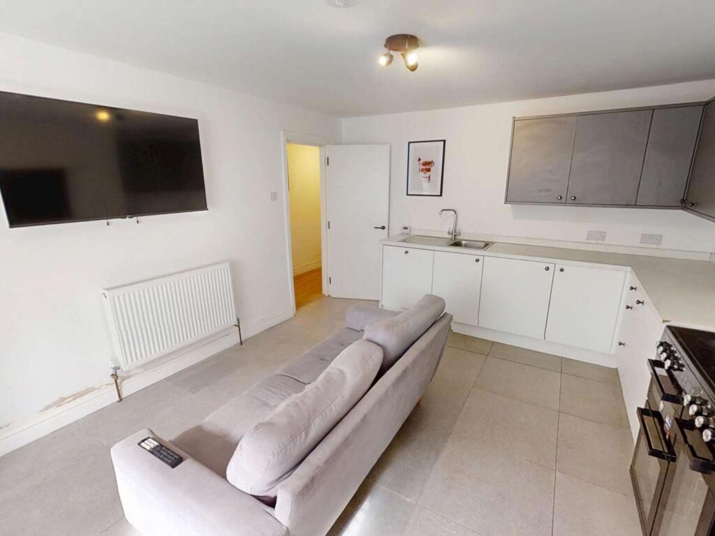 2 bed 1st Floor Flat for rent in Bristol. From Xeno Property - Bristol