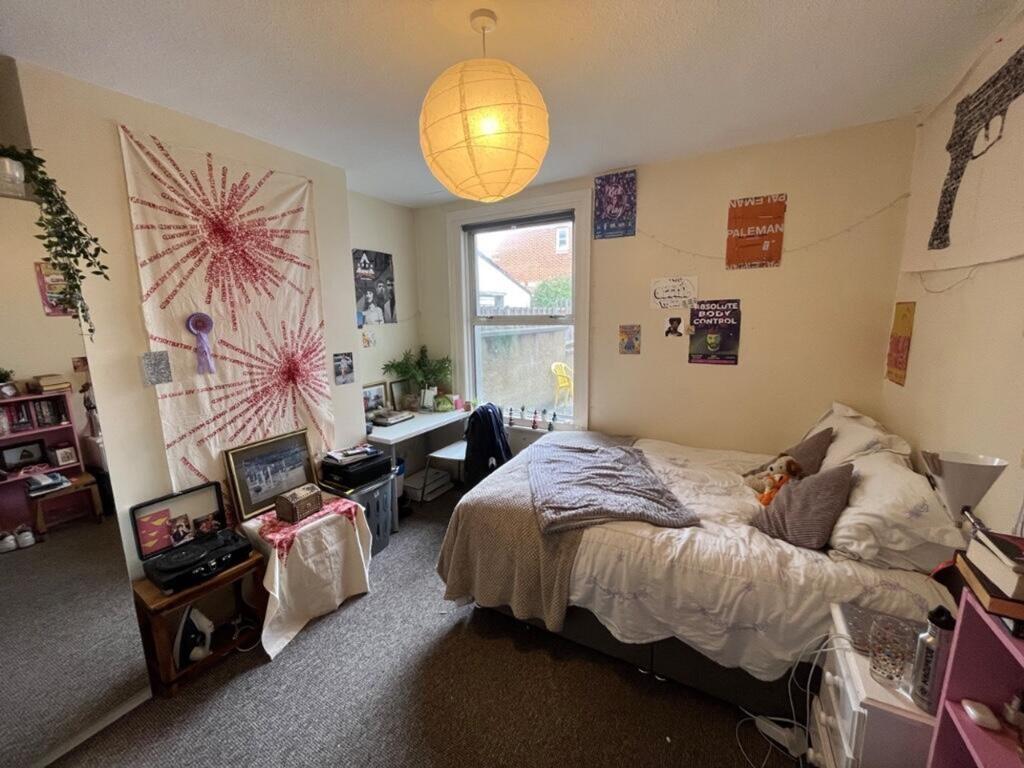 4 bed Mid Terraced House for rent in Stapleton. From Xeno Property - Bristol