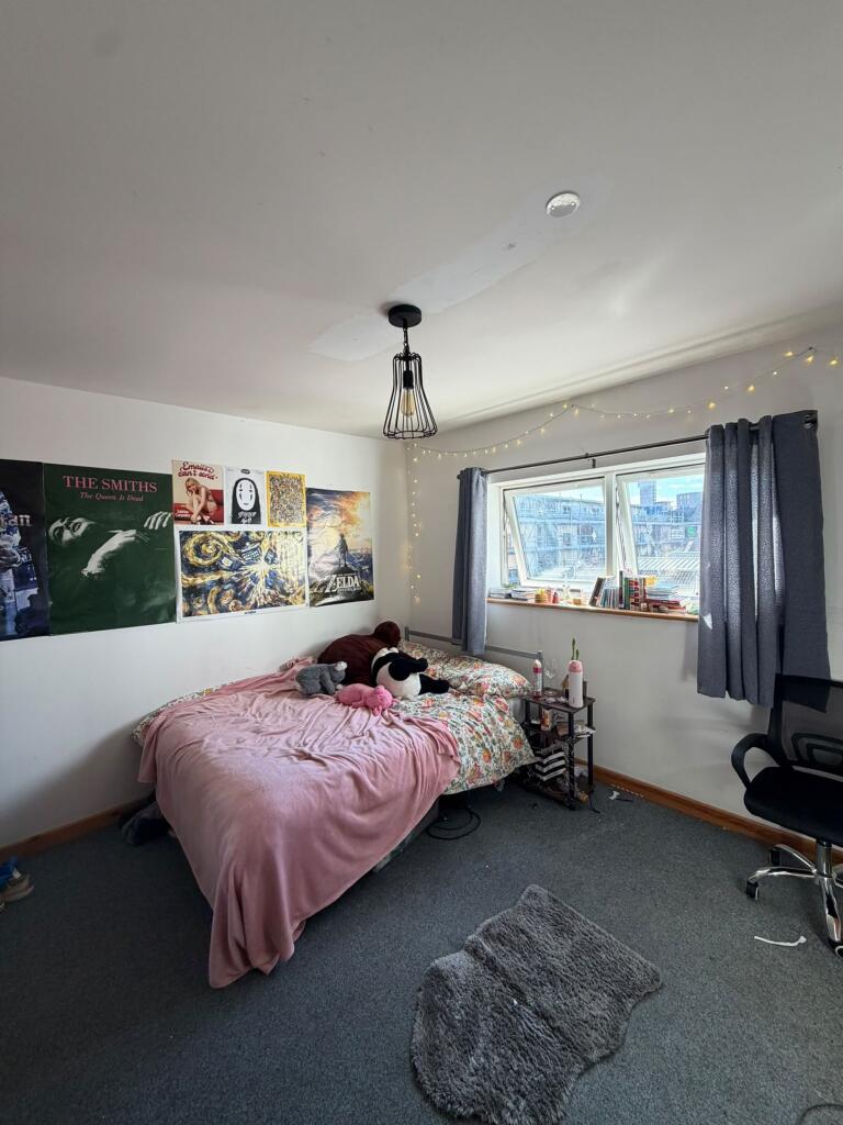 4 bed Mid Terraced House for rent in Bristol. From Xeno Property - Bristol 4 bed Mid Terraced House for rent in Bristol. From Xeno Property - Bristol