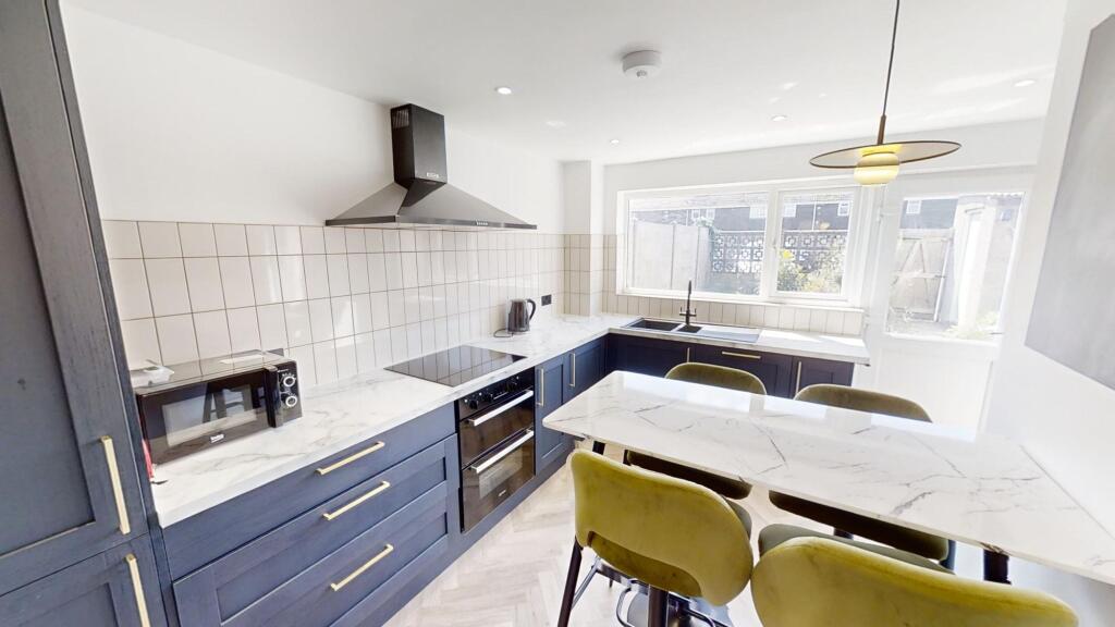 4 bed Mid Terraced House for rent in Filton. From Xeno Property - Bristol 4 bed Mid Terraced House for rent in Filton. From Xeno Property - Bristol