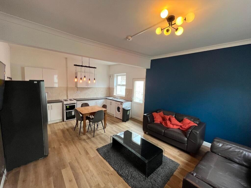 4 bed End of Terrace for rent in Bristol. From Xeno Property - Bristol