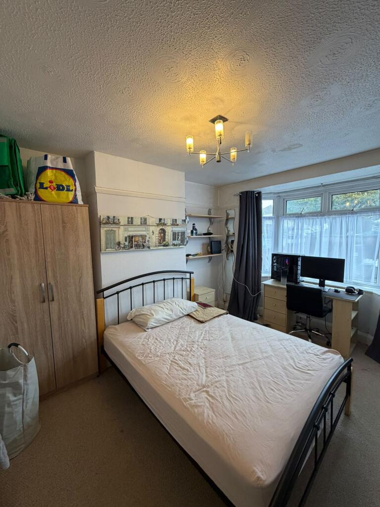 4 bed Mid Terraced House for rent in Filton. From Xeno Property - Bristol