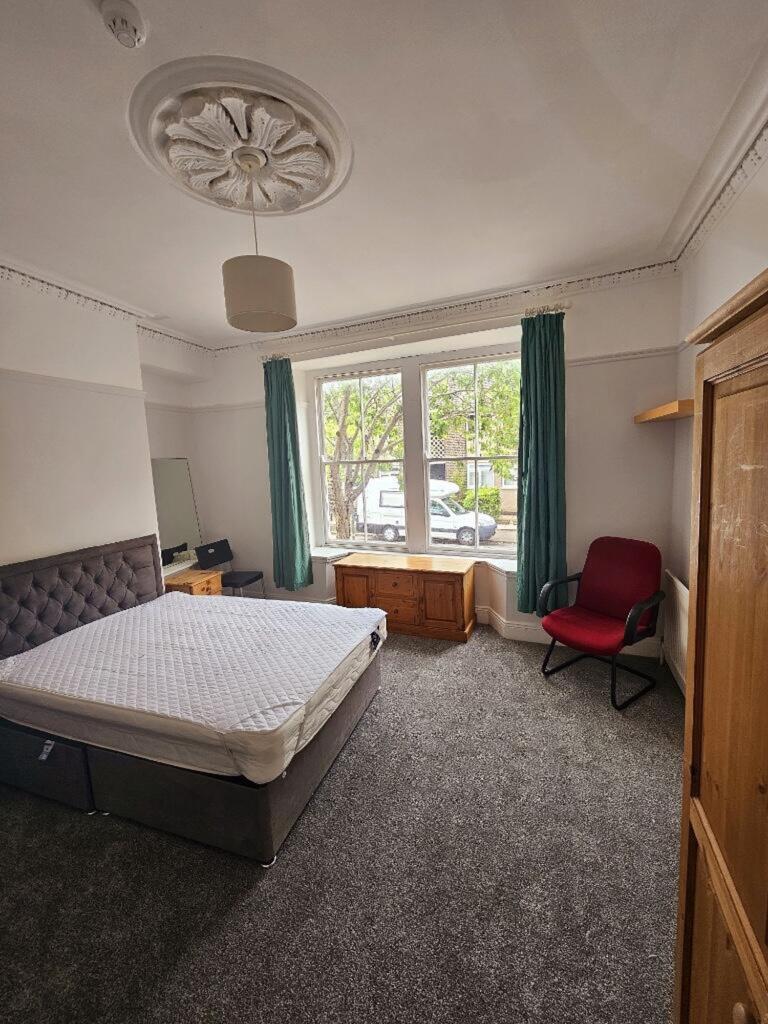 3 bed 1st Floor Flat for rent in Bristol. From Xeno Property - Bristol