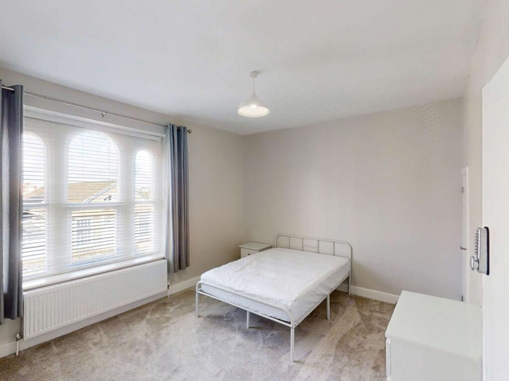 4 bed Mid Terraced House for rent in Crofts End. From Xeno Property - Bristol