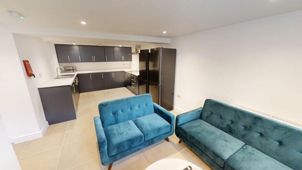 5 bed Mid Terraced House for rent in Bristol. From Xeno Property - Bristol