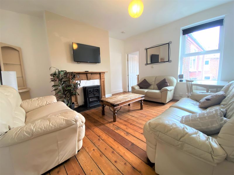 3 bed Upper Floor Flat for rent in Newcastle Upon Tyne. From Cloud Estates - Newcastle