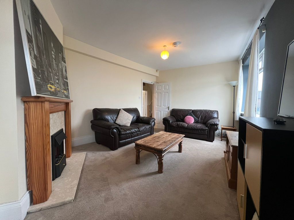 4 bed Upper Floor Flat for rent in Newcastle Upon Tyne. From Cloud Estates - Newcastle