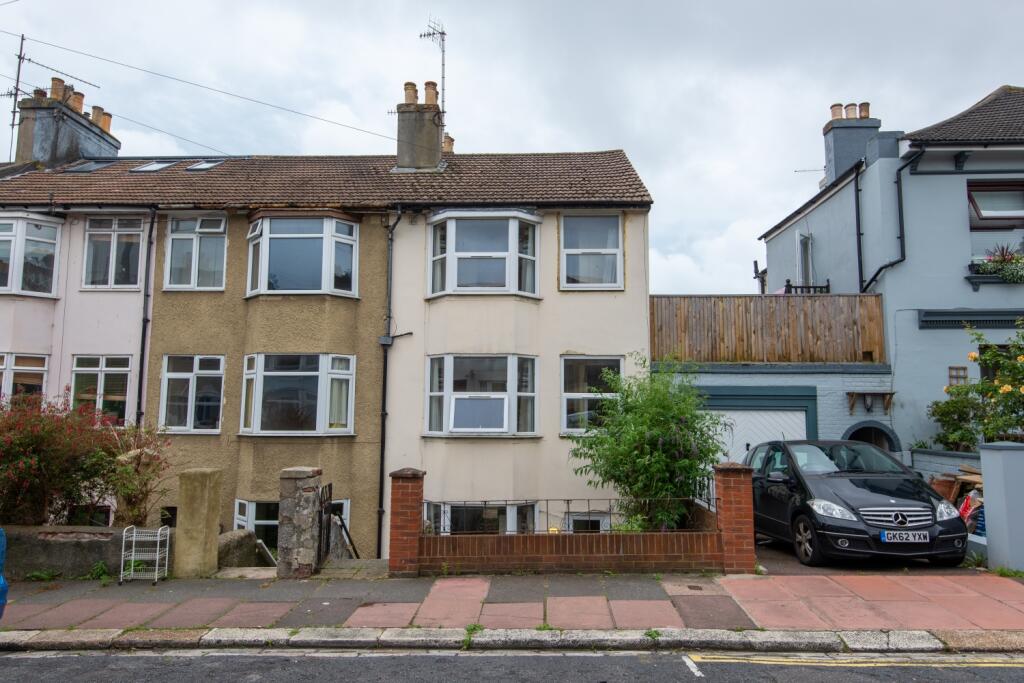 6 bed Mid Terraced House for rent in Ovingdean. From G4 Lets - Brighton