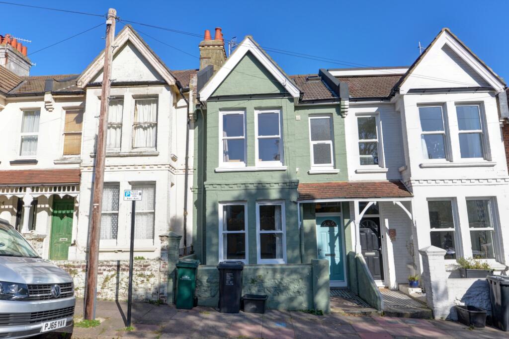6 bed Mid Terraced House for rent in Brighton and Hove. From G4 Lets - Brighton