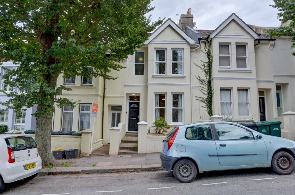 6 bed Mid Terraced House for rent in Ovingdean. From G4 Lets - Brighton