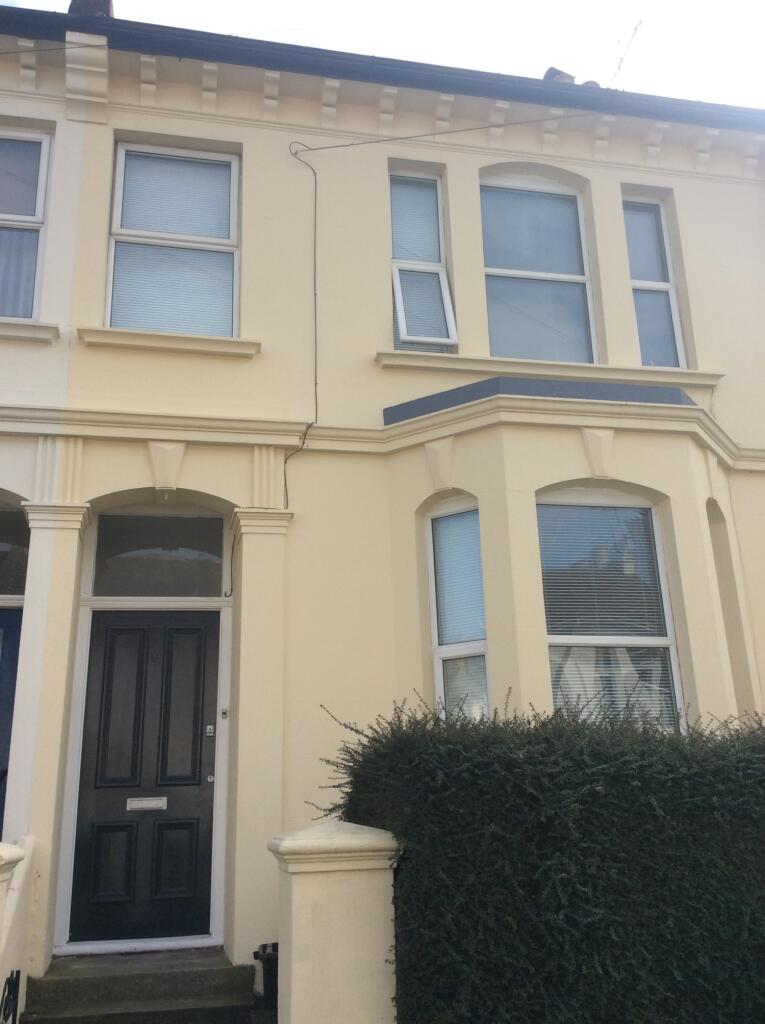 6 bed Mid Terraced House for rent in Ovingdean. From G4 Lets - Brighton