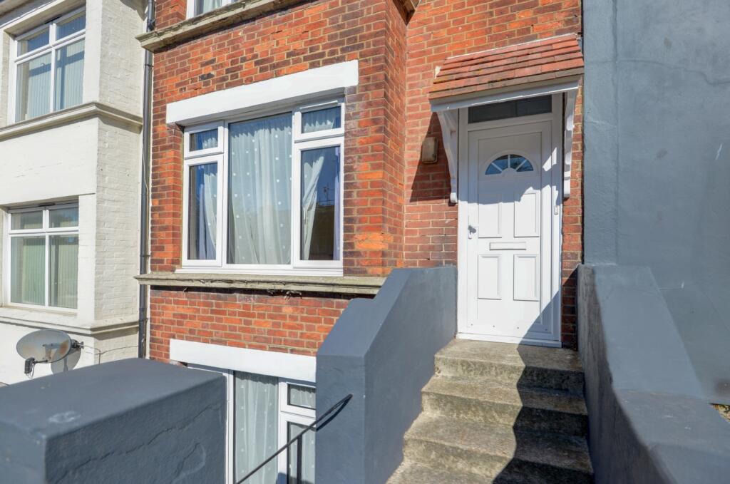 9 bed Mid Terraced House for rent in Ovingdean. From G4 Lets - Brighton 9 bed Mid Terraced House for rent in Ovingdean. From G4 Lets - Brighton
