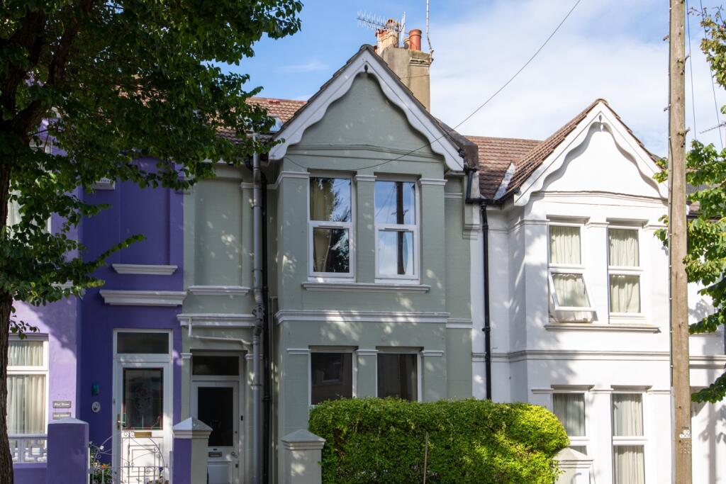 7 bed Mid Terraced House for rent in Ovingdean. From G4 Lets - Brighton 7 bed Mid Terraced House for rent in Ovingdean. From G4 Lets - Brighton