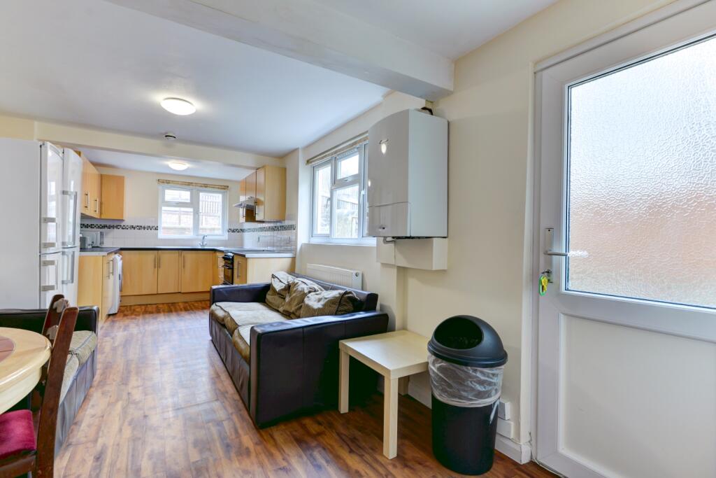 7 bed Mid Terraced House for rent in Ovingdean. From G4 Lets - Brighton