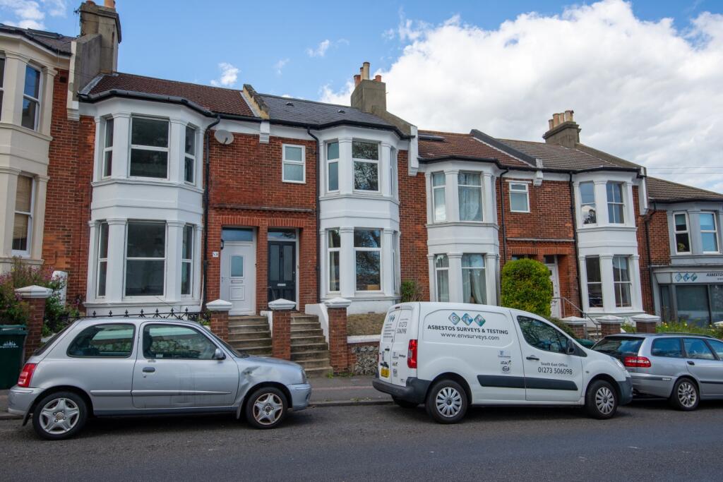 5 bed Mid Terraced House for rent in Brighton and Hove. From G4 Lets - Brighton