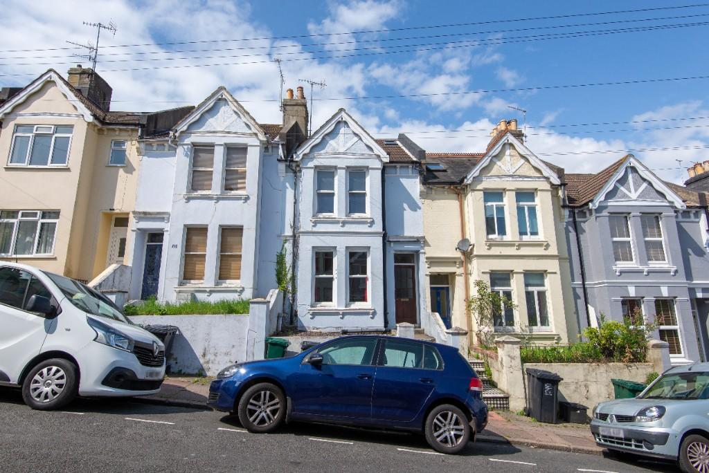 6 bed Mid Terraced House for rent in Ovingdean. From G4 Lets - Brighton