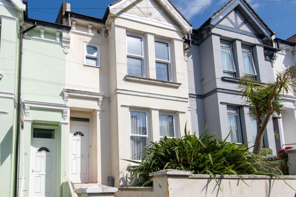 6 bed Mid Terraced House for rent in Ovingdean. From G4 Lets - Brighton