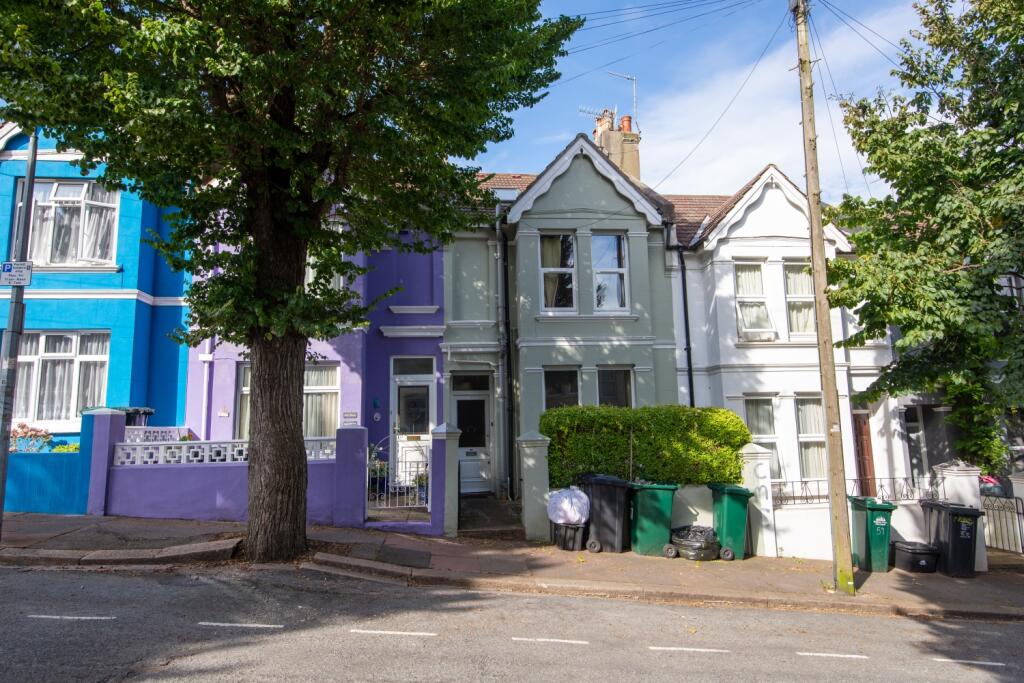 7 bed Mid Terraced House for rent in Ovingdean. From G4 Lets - Brighton