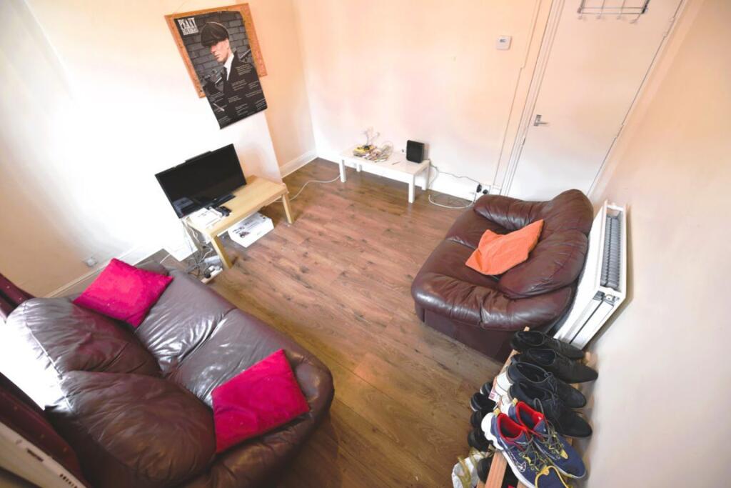 4 bed Detached for rent in Leeds. From DEU Estates - Leeds 4 bed Detached for rent in Leeds. From DEU Estates - Leeds