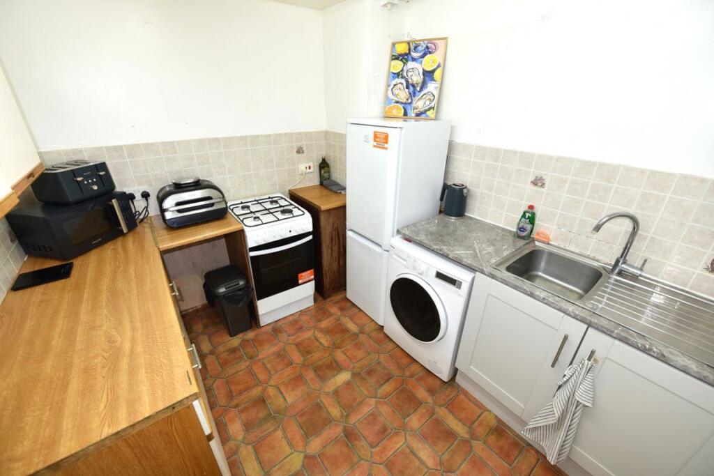 2 bed 1st Floor Flat for rent in Leeds. From DEU Estates - Leeds 2 bed 1st Floor Flat for rent in Leeds. From DEU Estates - Leeds