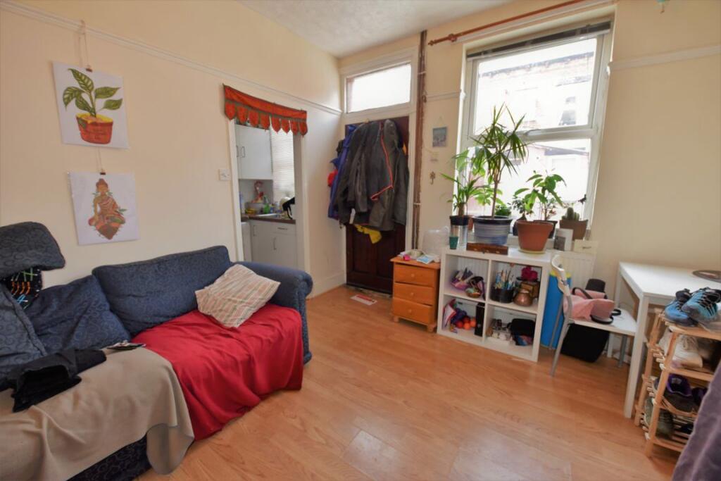 1 bed Detached for rent in Leeds. From DEU Estates - Leeds