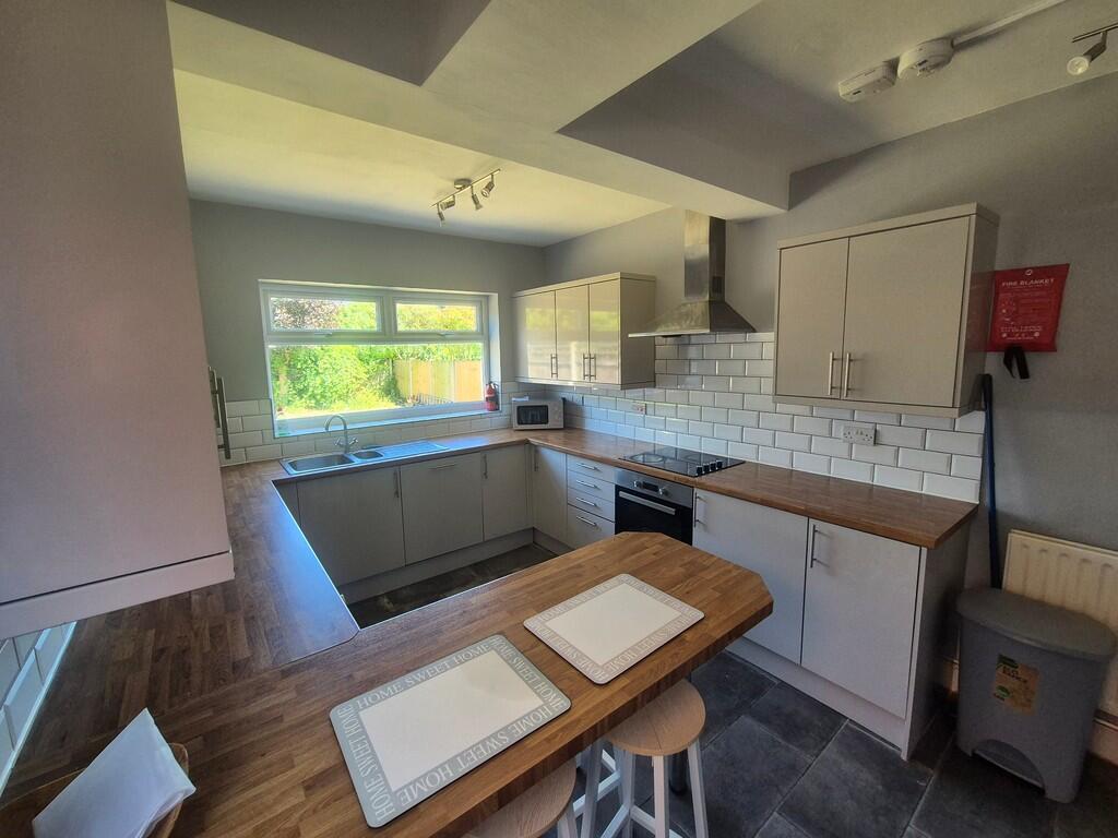 4 bed Semi Detached for rent in Beeston. From Martin & Co - Beeston