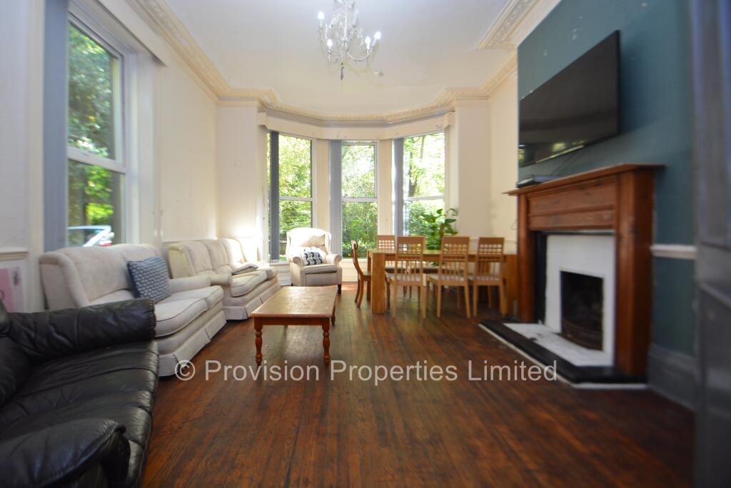 12 bed End of Terrace for rent in Leeds. From Provision Properties - Leeds