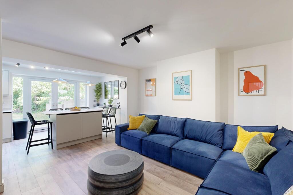 6 bed Mid Terraced House for rent in Leeds. From Provision Properties - Leeds 6 bed Mid Terraced House for rent in Leeds. From Provision Properties - Leeds