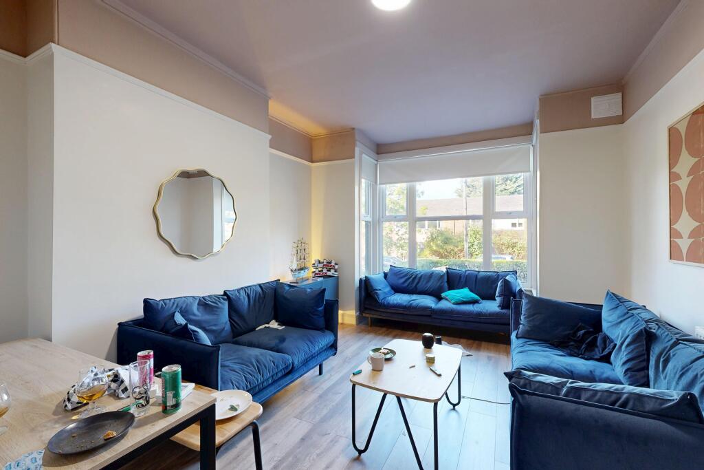 8 bed Mid Terraced House for rent in Leeds. From Provision Properties - Leeds 8 bed Mid Terraced House for rent in Leeds. From Provision Properties - Leeds