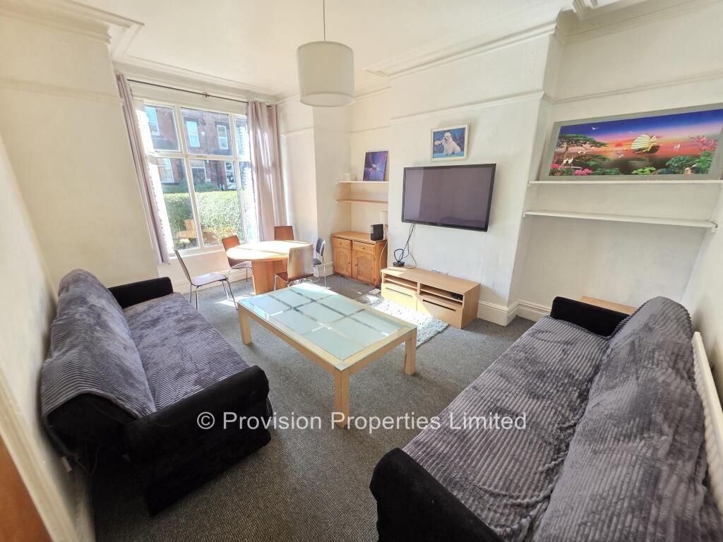 8 bed Mid Terraced House for rent in Leeds. From Provision Properties - Leeds 8 bed Mid Terraced House for rent in Leeds. From Provision Properties - Leeds