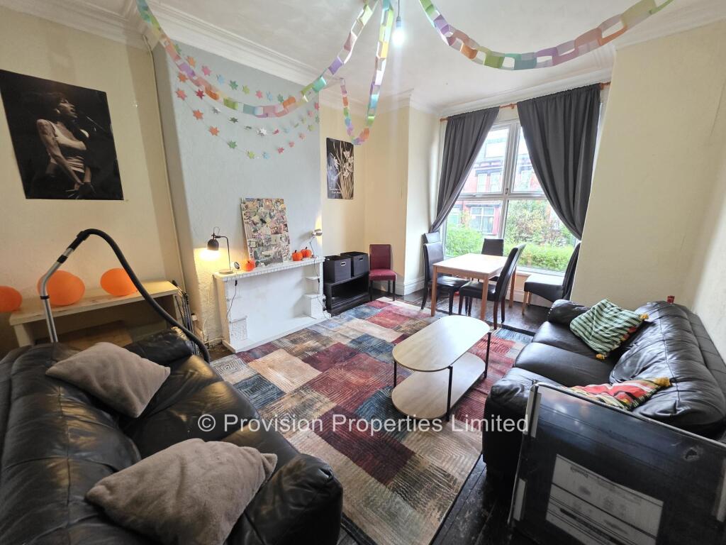 7 bed Mid Terraced House for rent in Leeds. From Provision Properties - Leeds 7 bed Mid Terraced House for rent in Leeds. From Provision Properties - Leeds