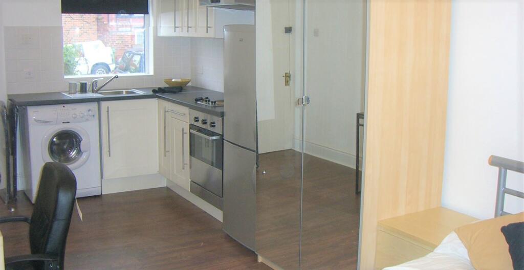 4 bed Studio for rent in Leeds. From Samara Lettings - Leeds