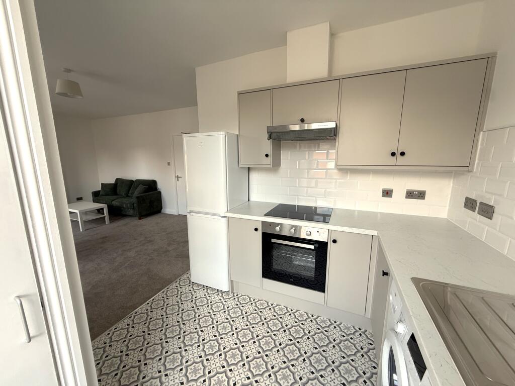 2 bed 1st Floor Flat for rent in Leeds. From Samara Lettings - Leeds
