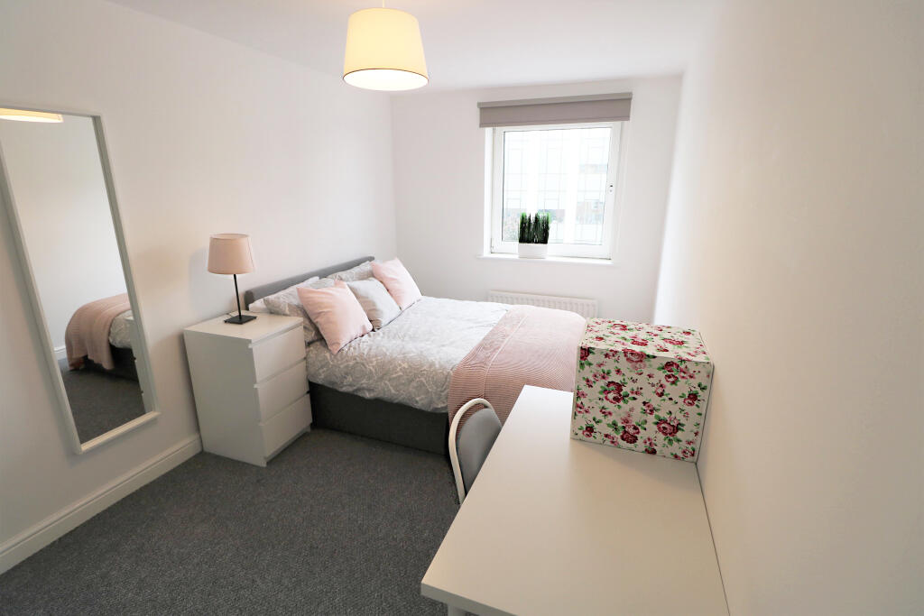 3 bed 1st Floor Flat for rent in Leeds. From Samara Lettings - Leeds