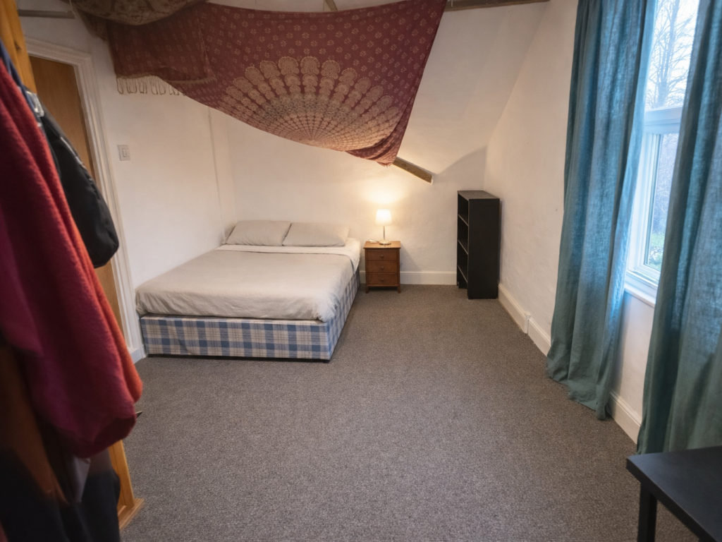 0 bed Mid Terraced House for rent in Leeds. From WATTS & CO - Leeds