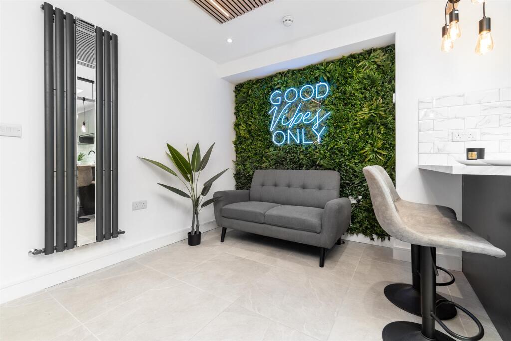 5 bed Mid Terraced House for rent in Coventry. From Prominence Estates - Coventry 5 bed Mid Terraced House for rent in Coventry. From Prominence Estates - Coventry